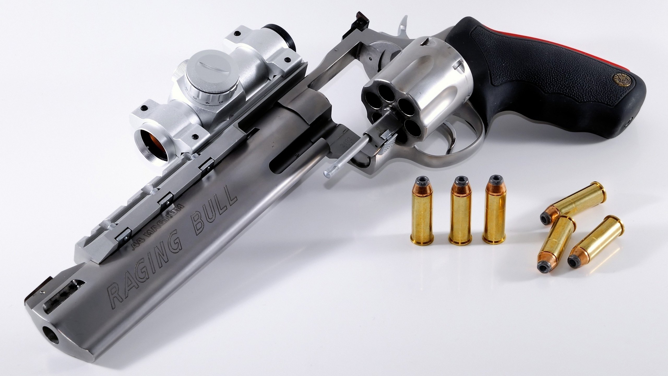 开云中国大陆-西甲人气赛事频繁引爆球迷热情，西甲足球联赛