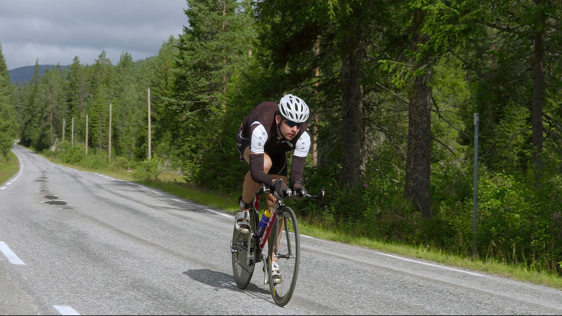 自由泳个人赛波兰新星崭露头角,波浪式自由泳